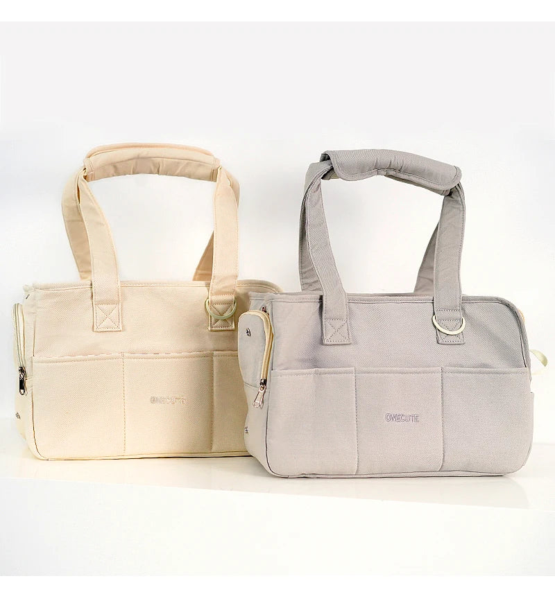 Pets go out and pack puppies. Portable one-shoulder bags are suitable for cats and small dogs to carry outdoors than bears.